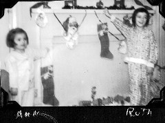 D018- Ann and Ruth Bennet McDougal Dorrough